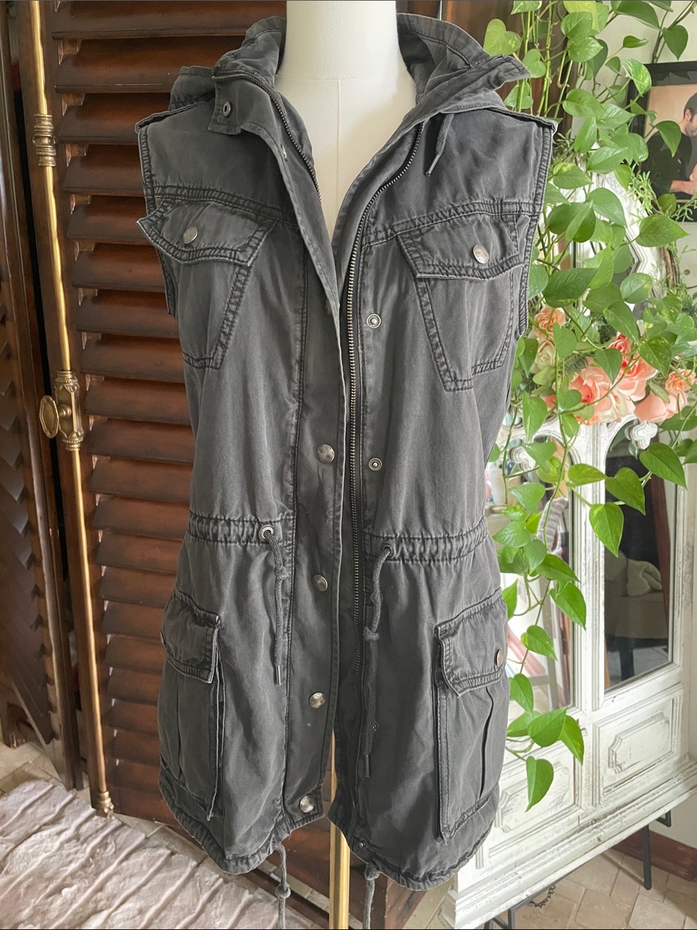 Aritzia Talula Babaton Trooper Utility Vest Charcoal NWT XXXS Fits 0-4 small 6